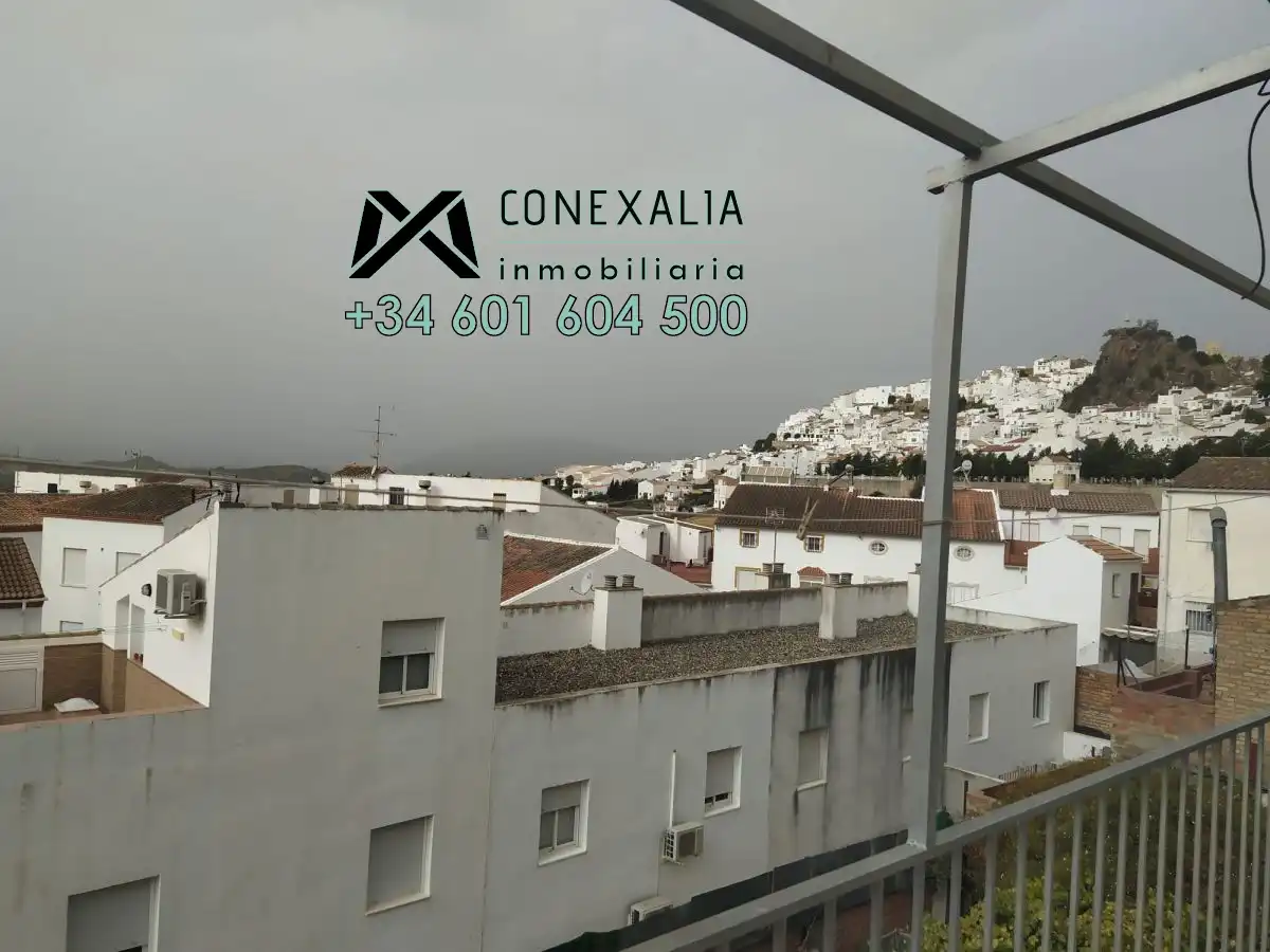 Vista exterior de Piso en venta en Olvera con Terraza y Balcón