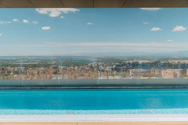 Apartamento en Alquiler en  P.º de la Dirección, 161 en Valdeacederas