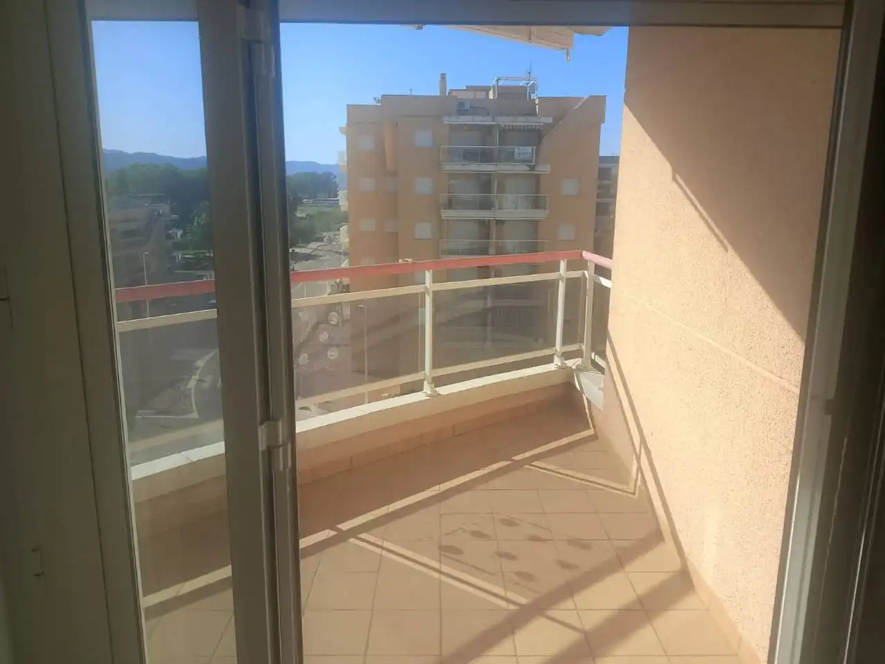 Terraza de Piso en venta en Guardamar de la Safor con Aire acondicionado, Terraza y Amueblado