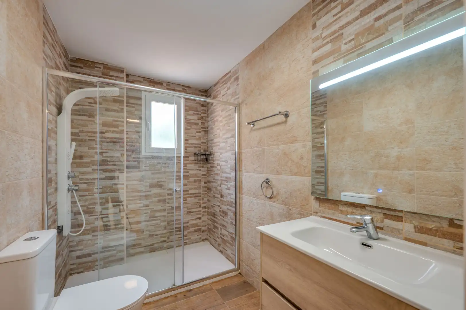 Bany de Apartament en venda en Marbella amb Terrassa, Traster i Piscina