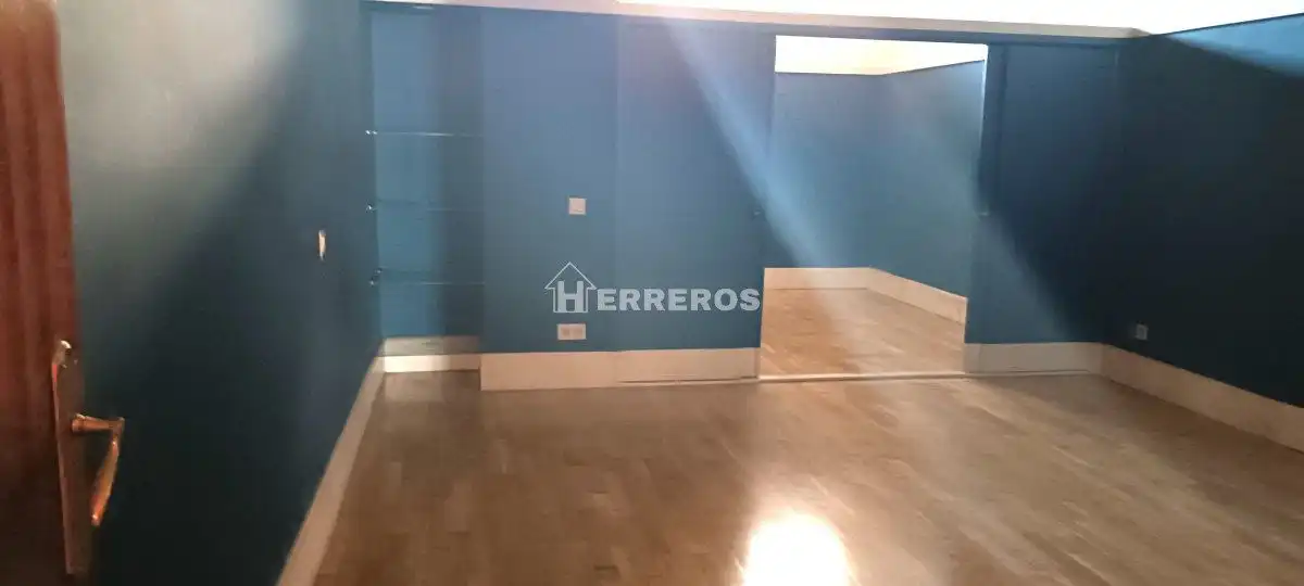 Business premises for sale in vara de rey, imagen 8