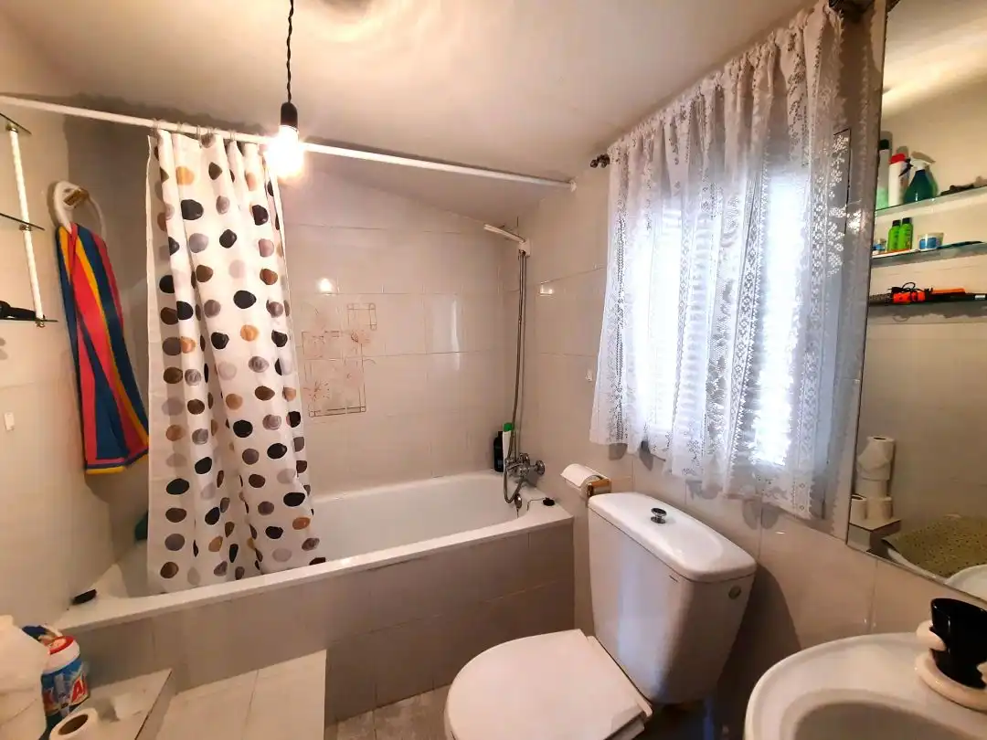 Casa adosada en venta en Hormigos