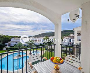 Vista exterior de Àtic en venda en Peñíscola / Peníscola amb Terrassa, Piscina i Moblat