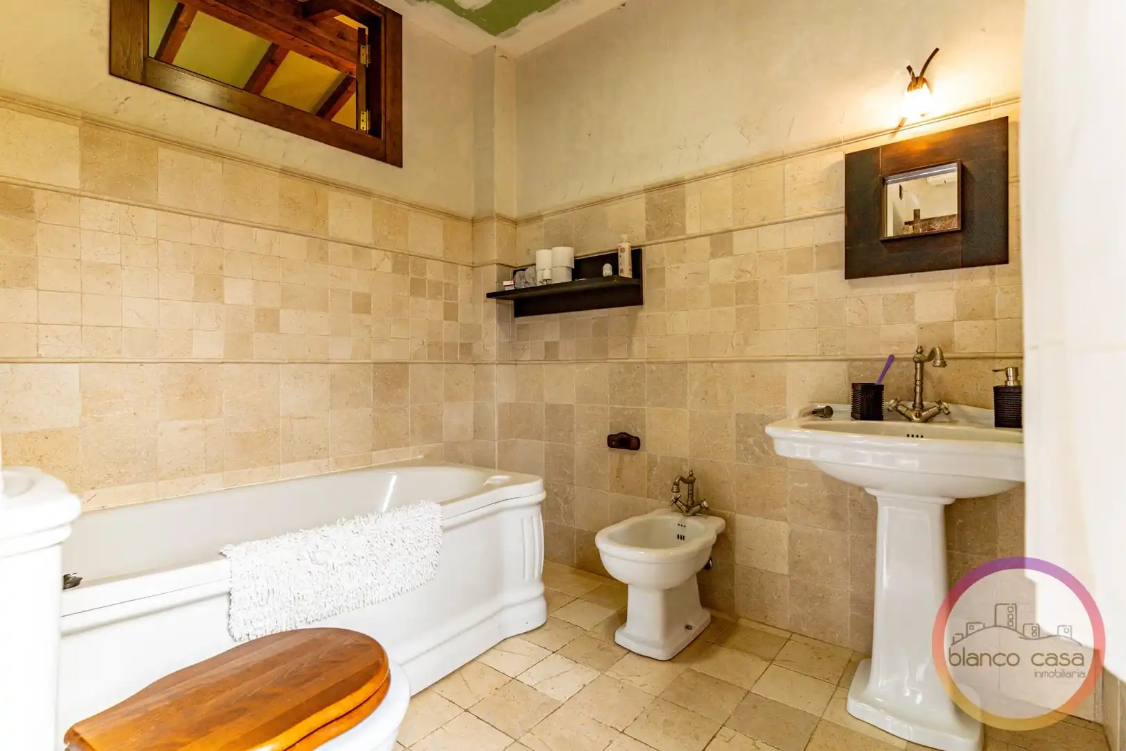 Baño de Casa o chalet en venta en Malpica de Bergantiños con Amueblado y Balcón