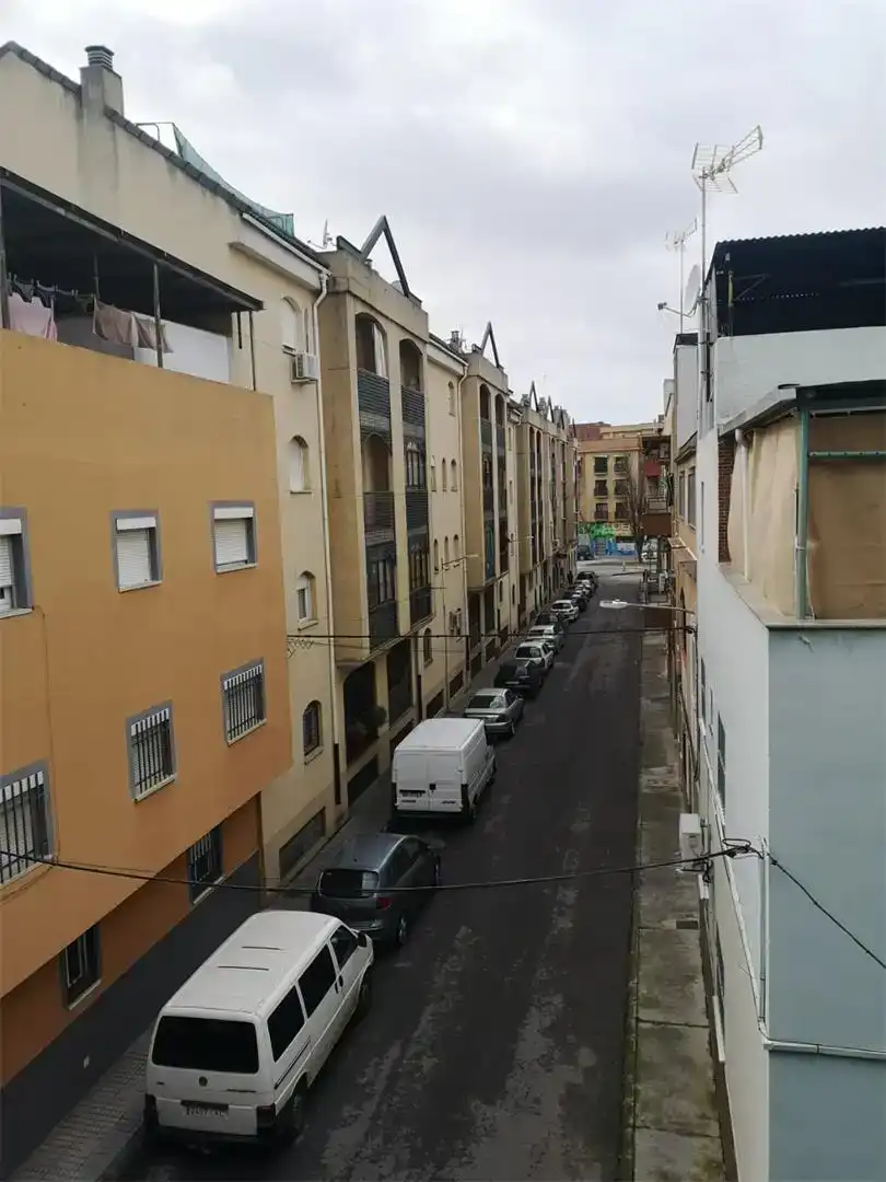 Vista exterior de Pis en venda en Badajoz Capital amb Balcó