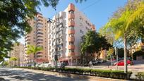 Vista exterior de Pis en venda en Fuengirola amb Aire condicionat, Parquet i Terrassa