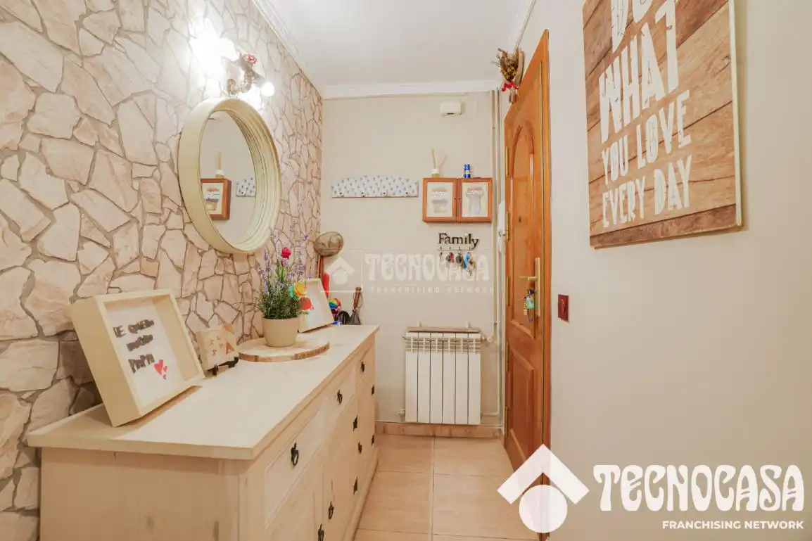 Piso en venta en Viladecans con Balcón