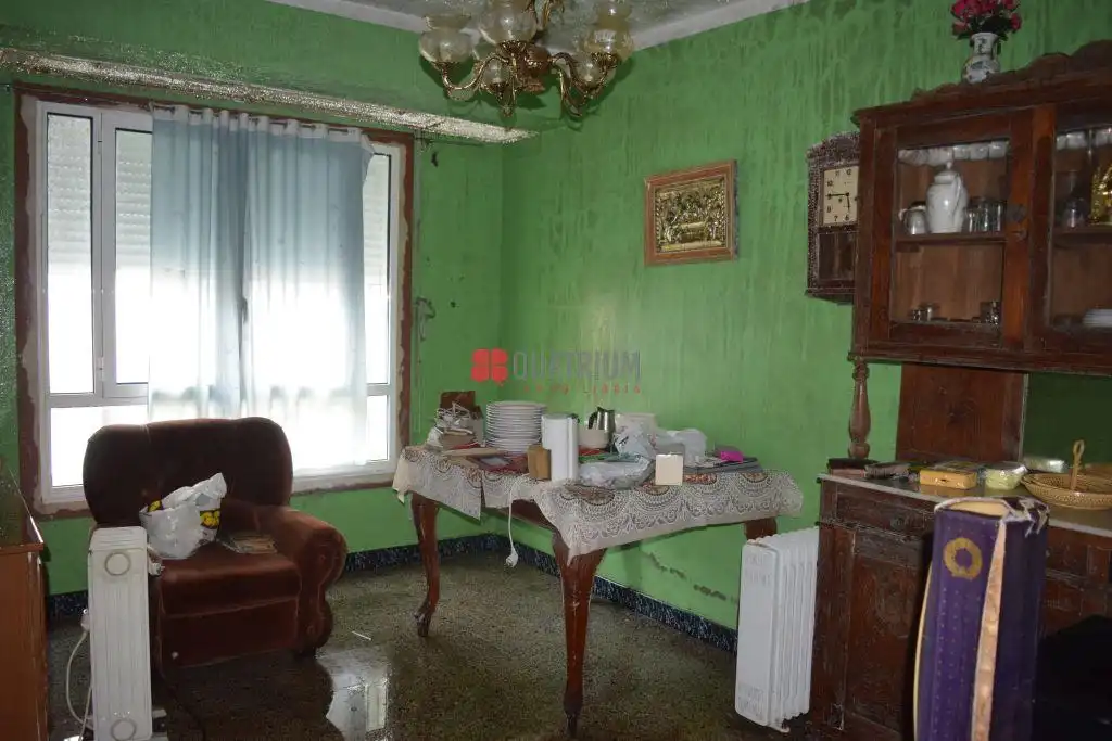 Sala de estar de Edificio en venta en A Estrada 
