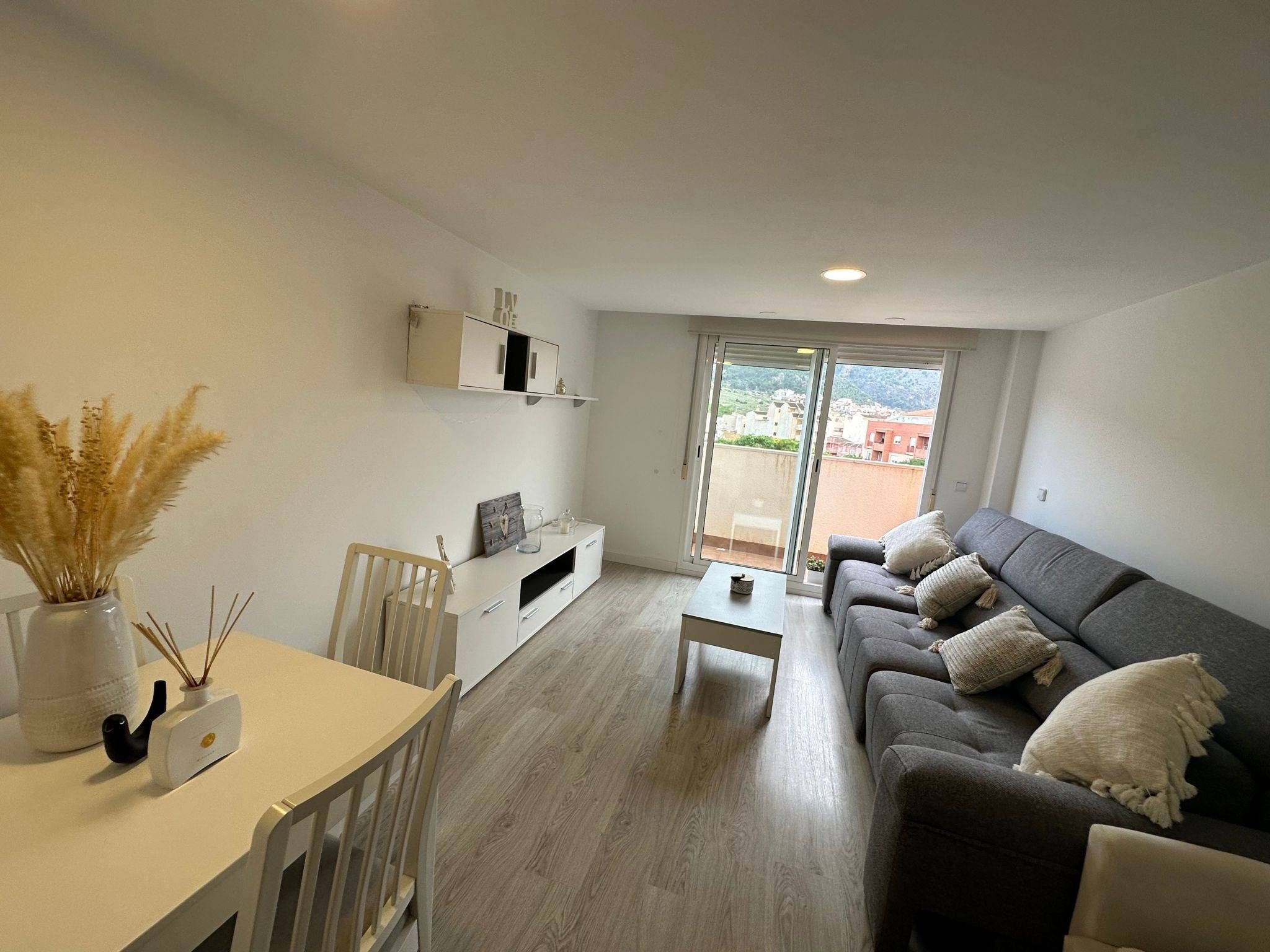Apartment to rent in Garres y Lages