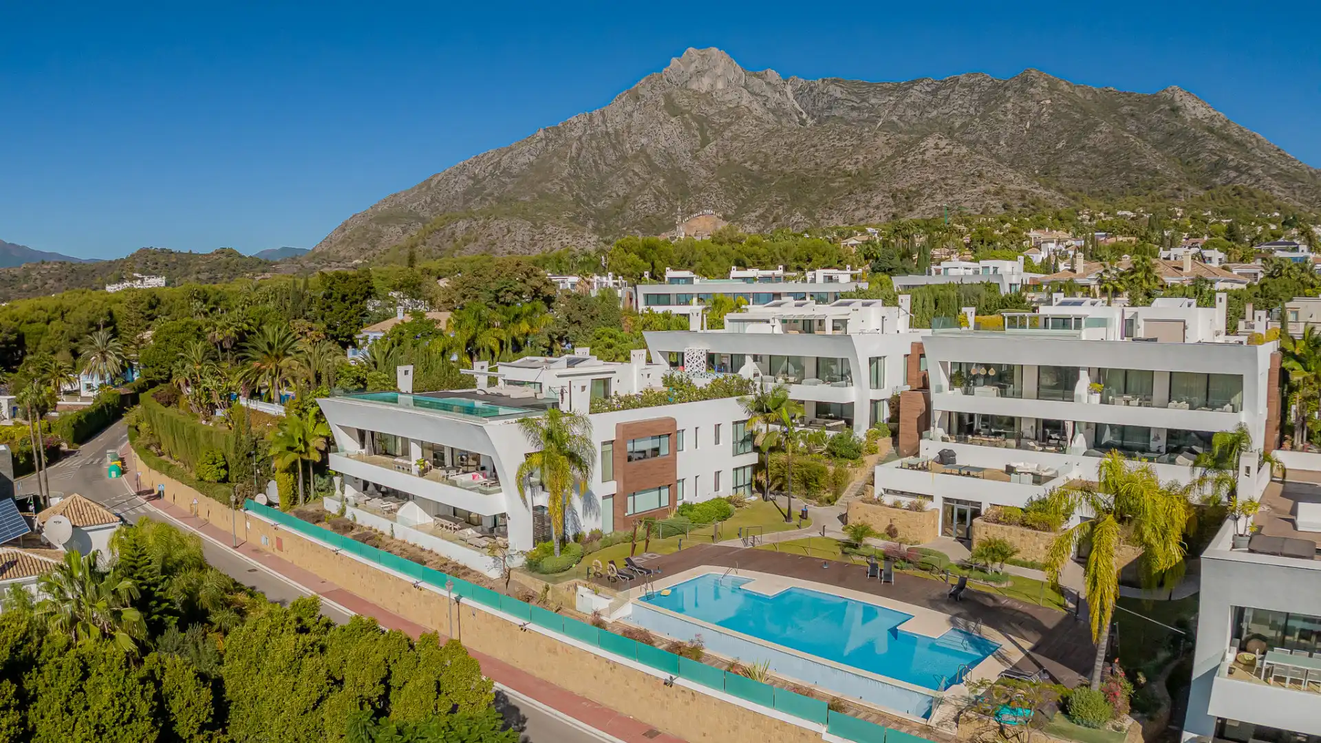Apartament amb terrassa en venda a Milla de Oro, imagen 3