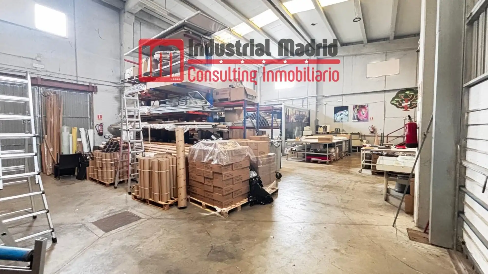 Exterior view of Industrial buildings for sale in Loeches