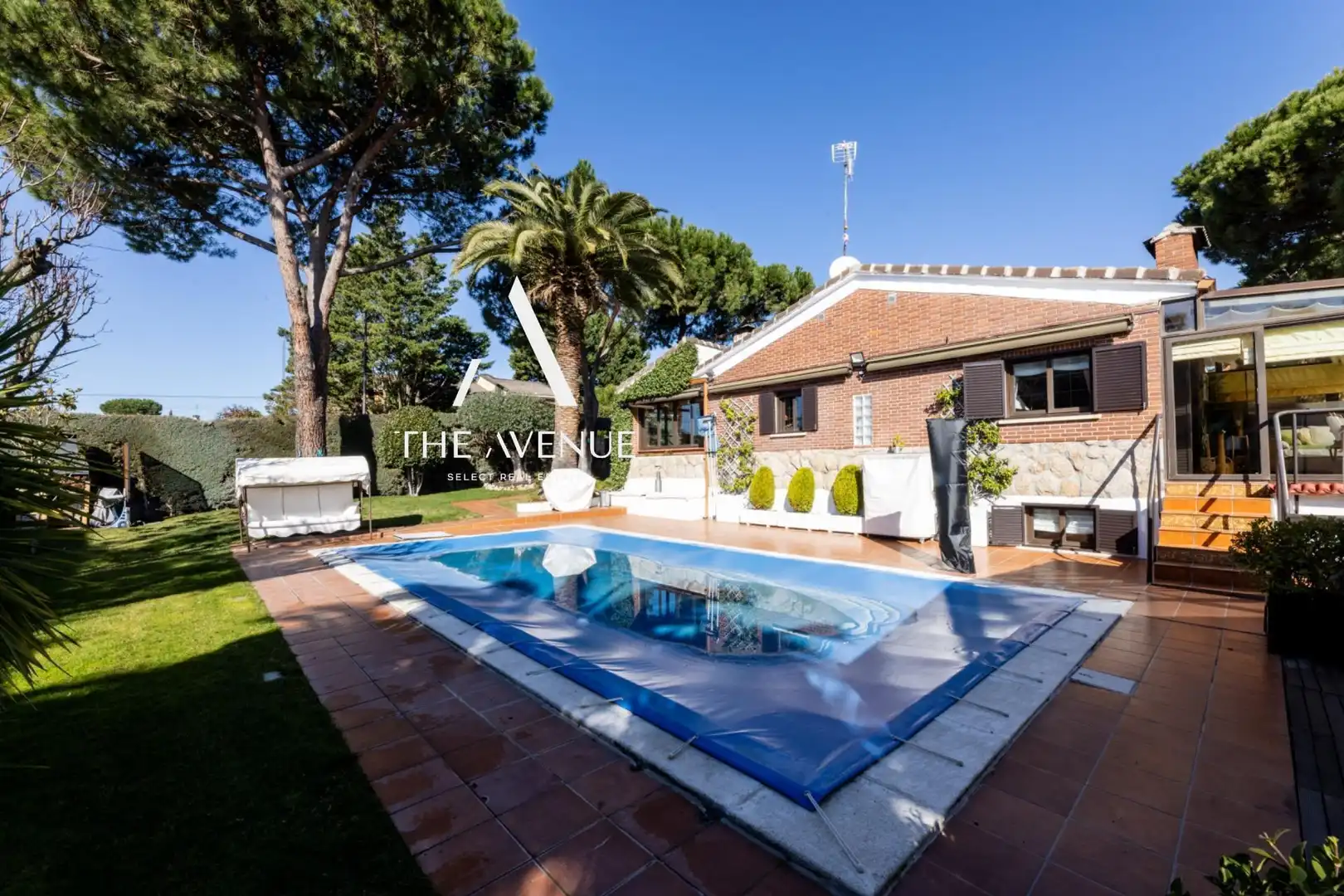 Houses for sale in Calle Monte Veleta , El Olivar de Mirabal