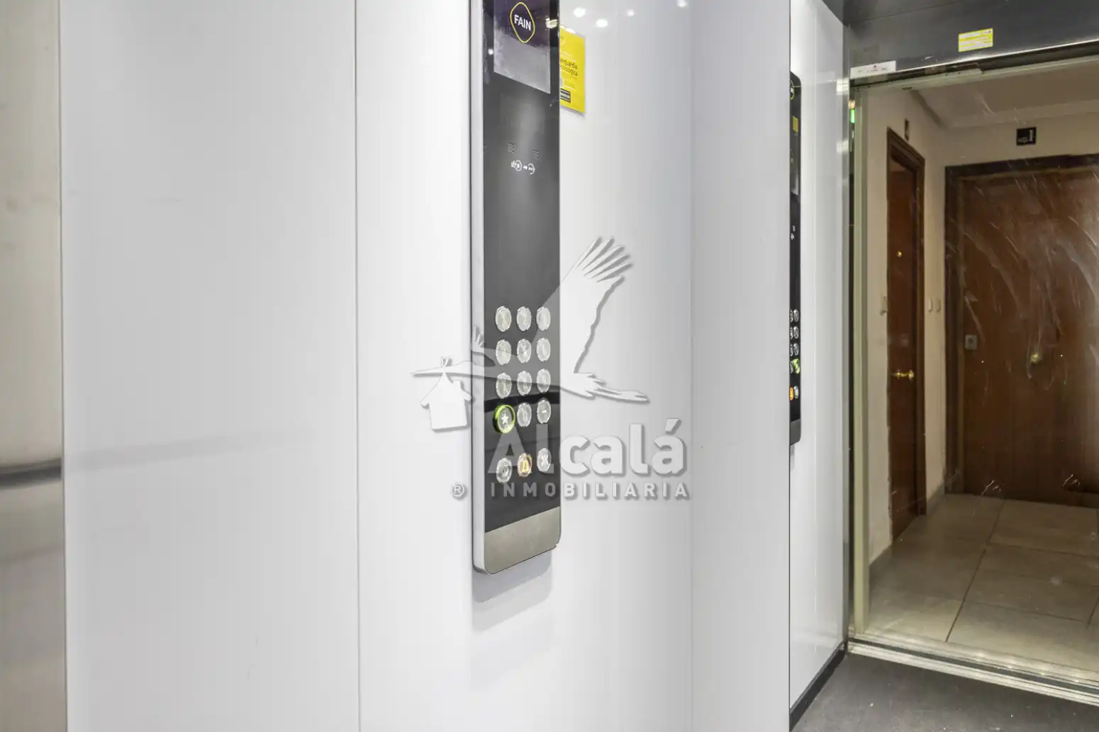 Piso en venta en Alcalá de Henares con Calefacción, Parquet y Terraza