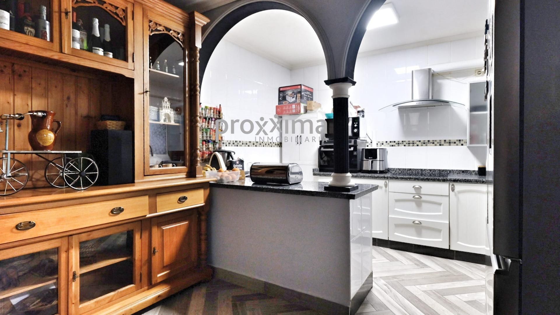 Kitchen of House or chalet for sale in  Sevilla Capital  with Storage room