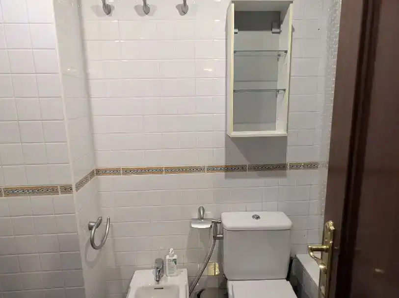 Badezimmer von Dachboden zur Miete in  Sevilla Capital mit Klimaanlage und Balkon