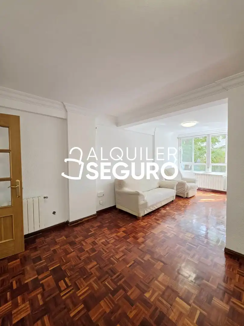 Pis de lloguer a Álava, La Serna