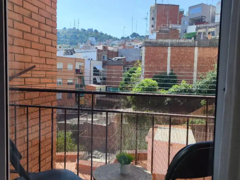 Pis amb ascensor en venda a Carrer dels Agudells 85, imagen 2