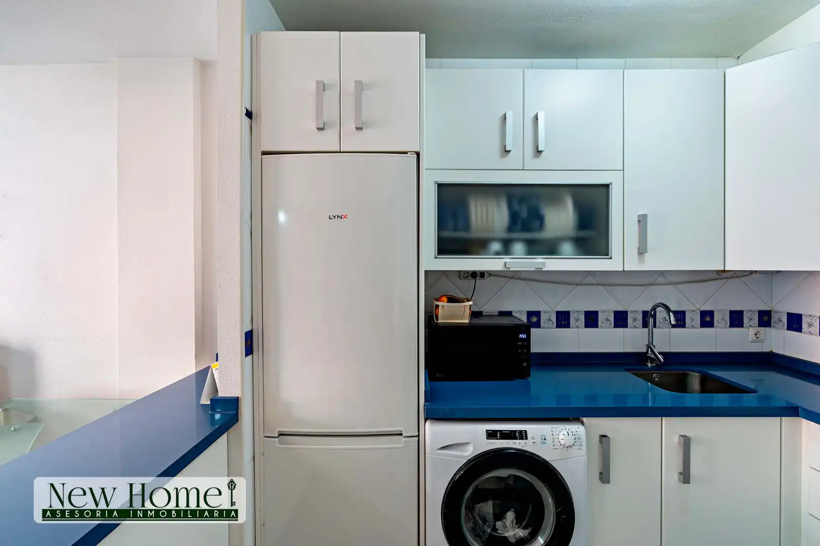 Kitchen of Flat for sale in Roquetas de Mar  with Terrace, Swimming Pool and Furnished