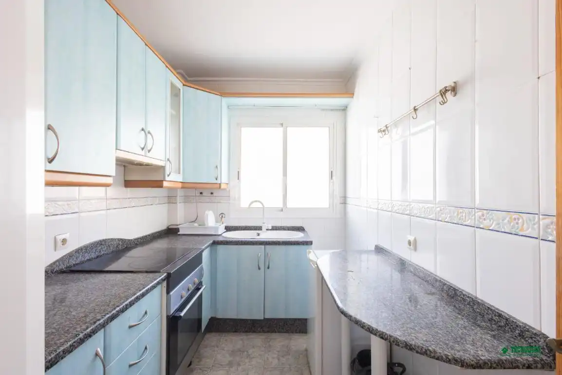 Cocina de Piso en venta en Almería con Terraza
