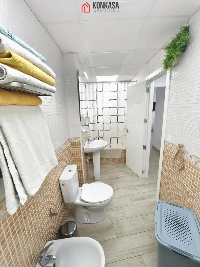 Baño de Piso en venta en Arcos de la Frontera con Aire acondicionado y Trastero