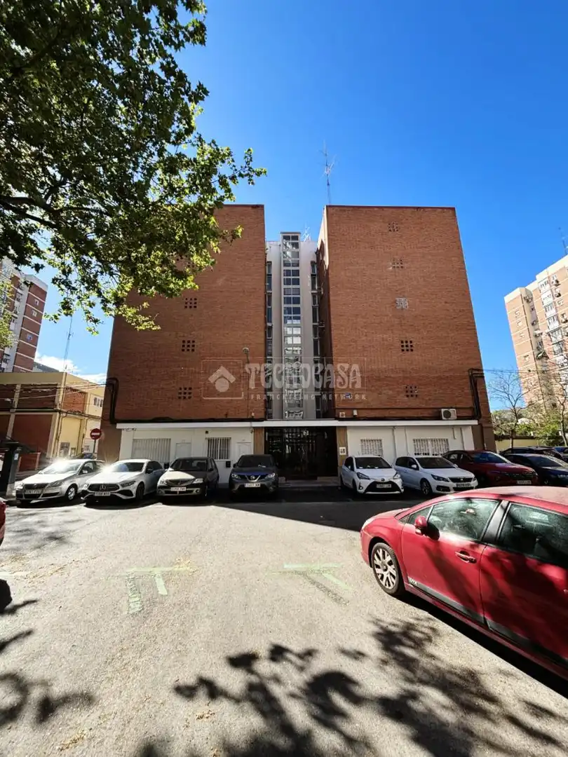 Vista exterior de Piso en venta en Madrid con Aire acondicionado, Calefacción y Terraza