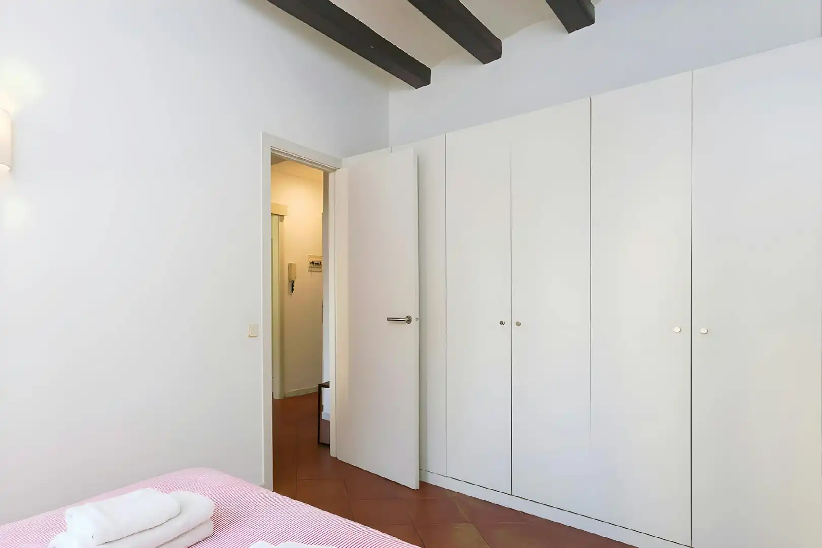 Habitación de Piso de alquiler en Barcelona con Aire acondicionado, Calefacción y Lavadora