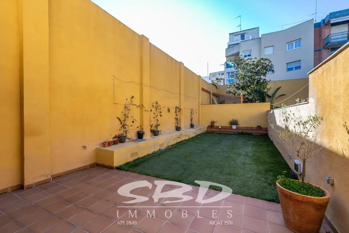 House with balcony to rent in Centre - Sant Oleguer, imagen 5