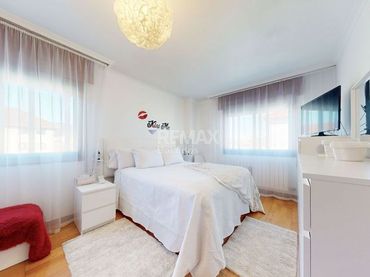 Wohnung mit Pool zum Verkauf in Urbanización San Eleuterio