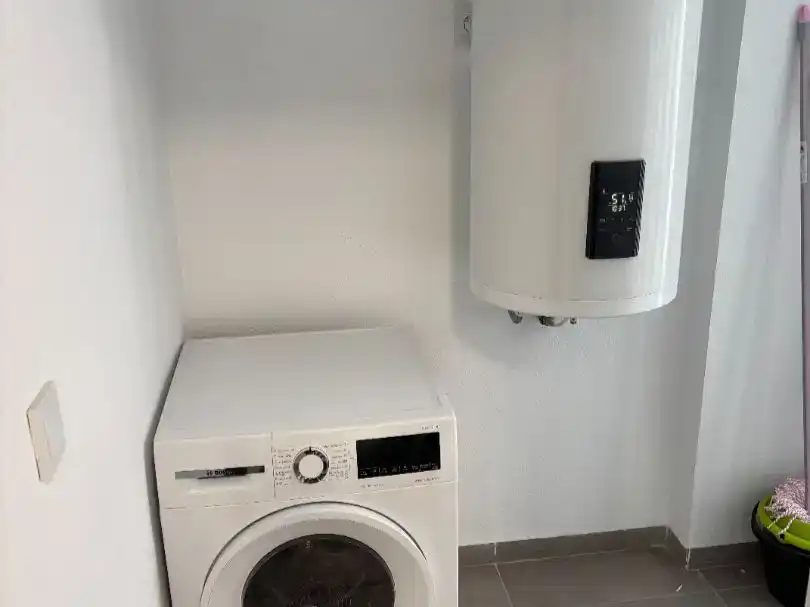 Badezimmer von Wohnung zur Miete in  Sevilla Capital mit Klimaanlage und Schwimmbad