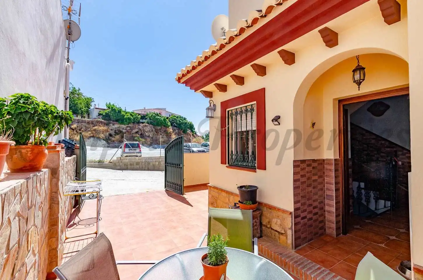 Casa amb piscina en venda a Canillas de Albaida, imagen 2
