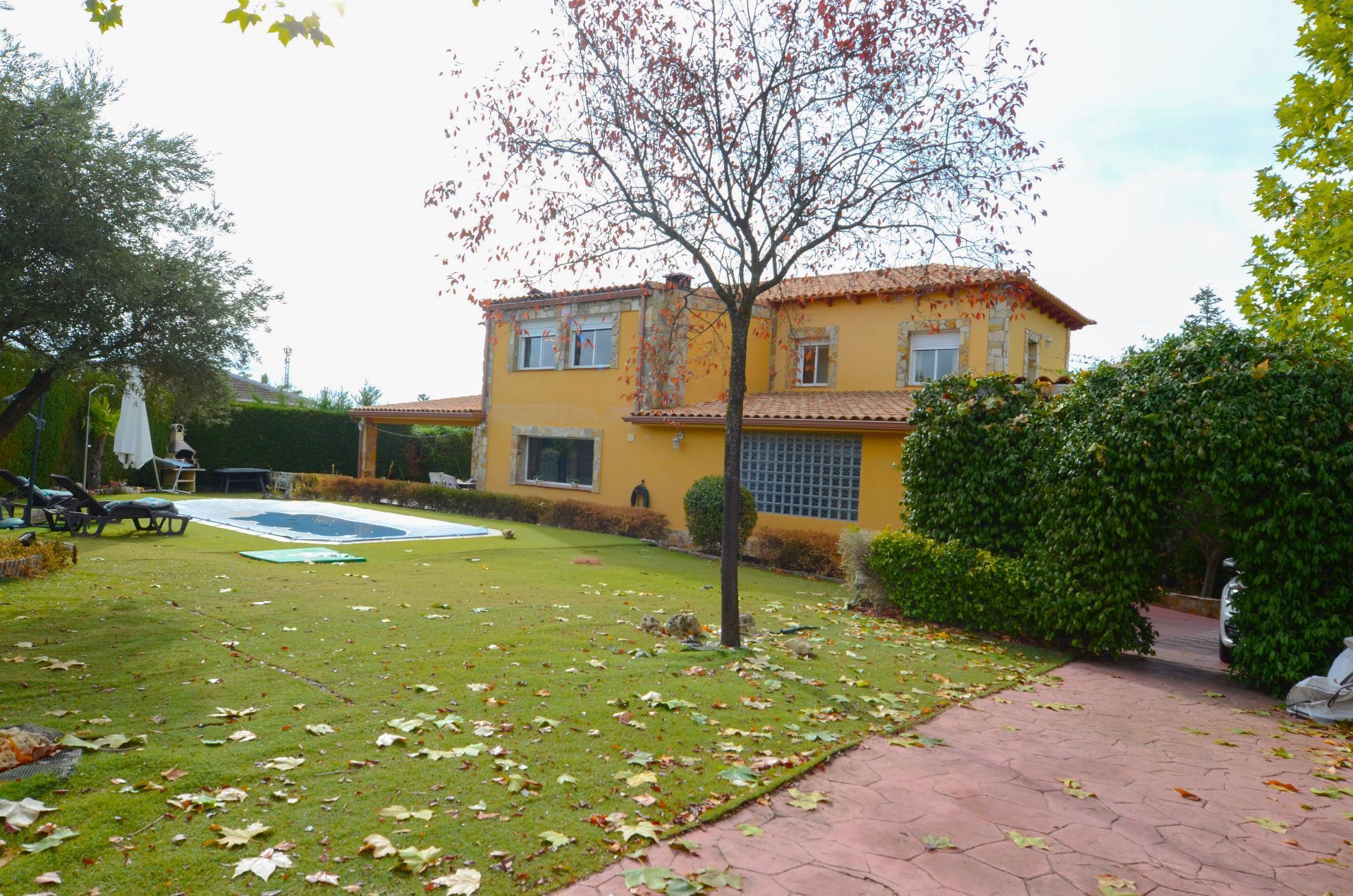 Garden of House or chalet for sale in Brunete  with Heating, Private garden and Storage room