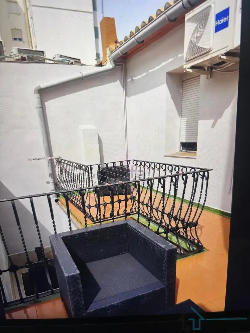 Balcony of Houses for sale in Castellón de la Plana / Castelló de la Plana  with Air Conditioner, Terrace and Furnished