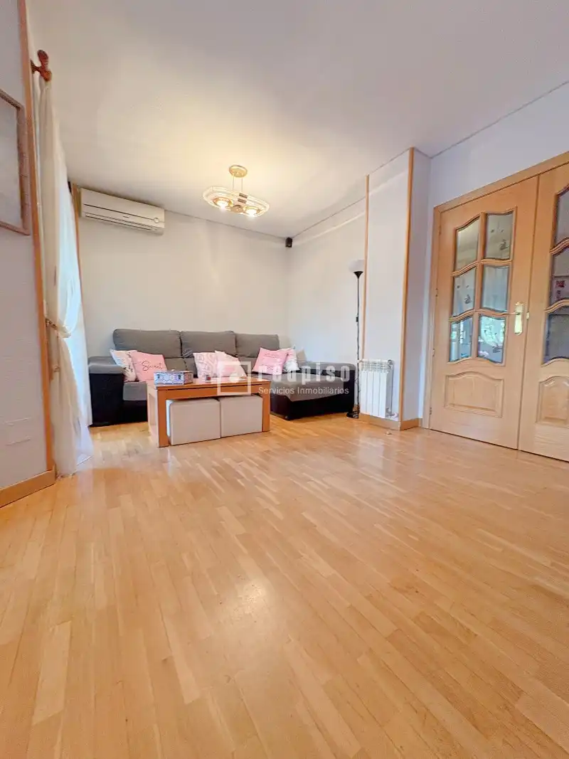 Sala de estar de Piso en venta en Madrid con Terraza y Trastero