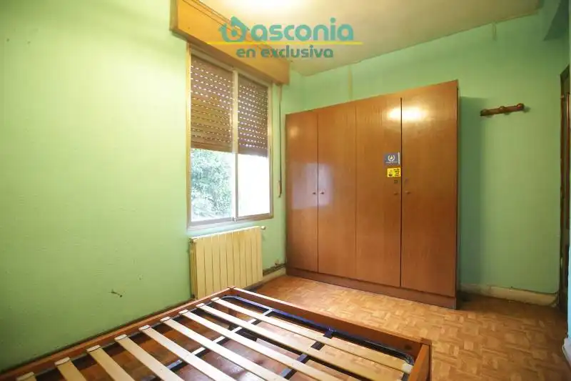 Habitación de Piso en venta en Galdakao con Calefacción y Amueblado