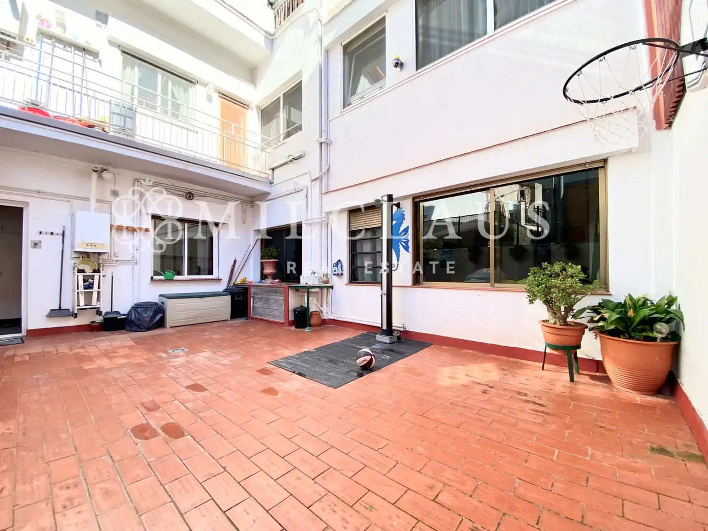 Piso con terraza en venta en Carrer del Berguedà