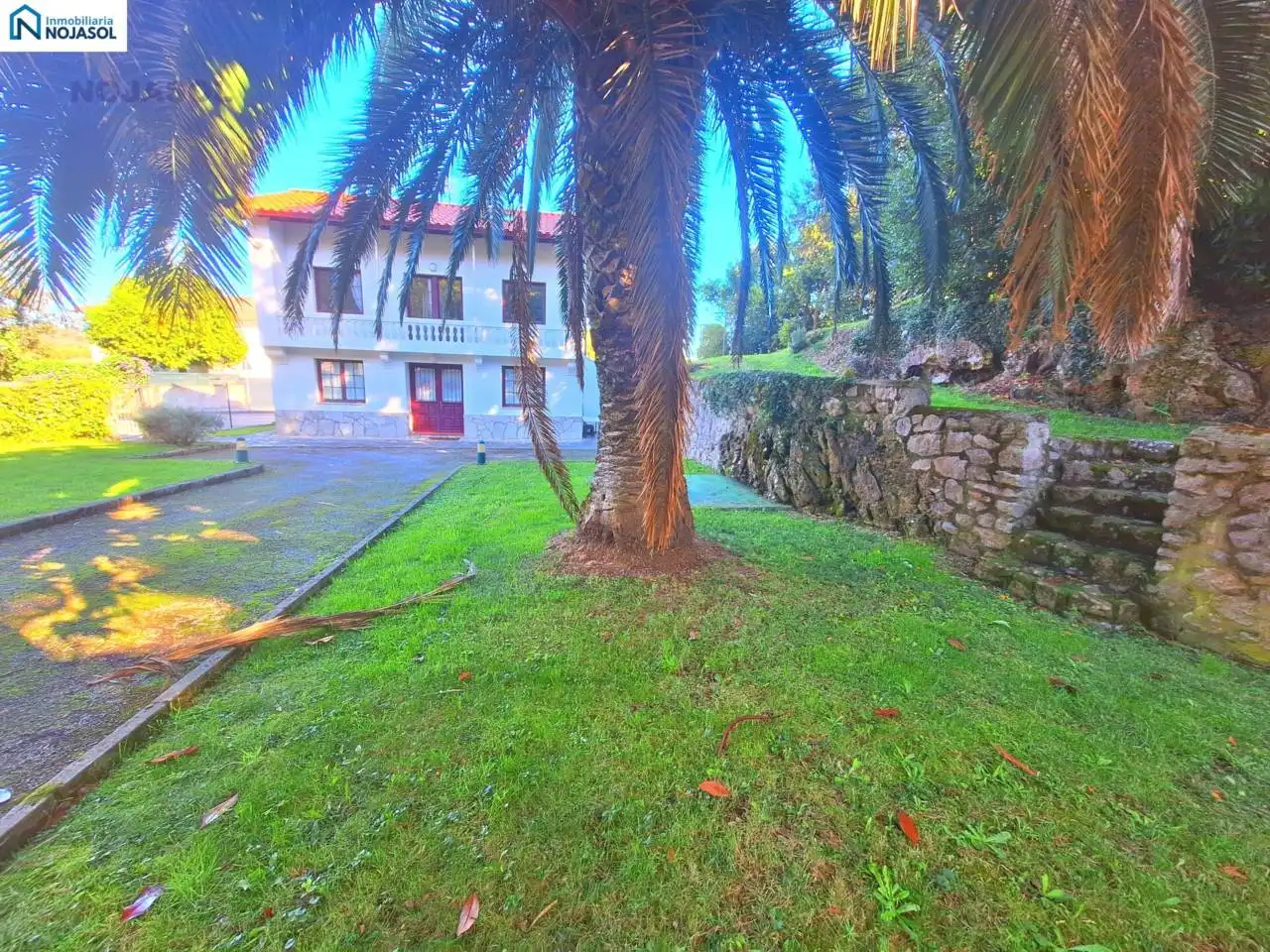 Vista exterior de Casa o chalet en venta en Arnuero con Calefacción y Jardín privado