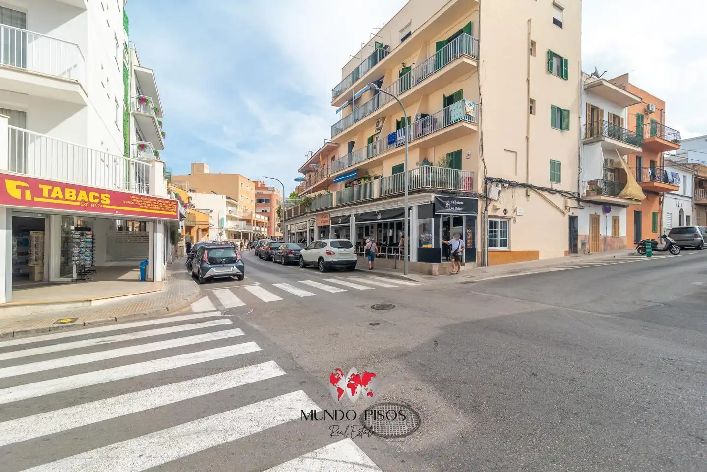 Außenansicht von Wohnung zum Verkauf in  Palma de Mallorca mit Klimaanlage, Heizung und Abstellraum