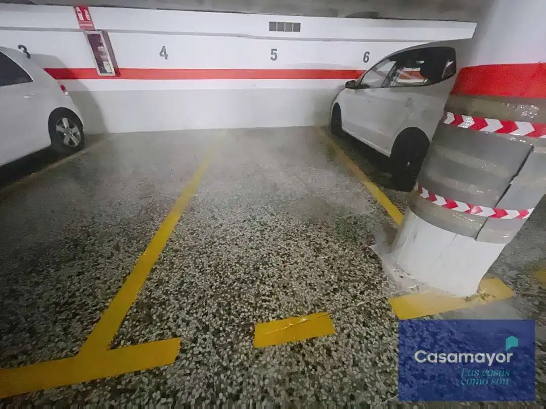 Parking for sale in Calle Pablo Iglesias 14, imagen 2