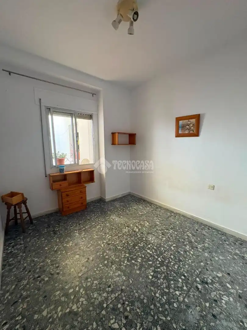 Dormitori de Pis en venda en Isla Cristina amb Moblat i Balcó