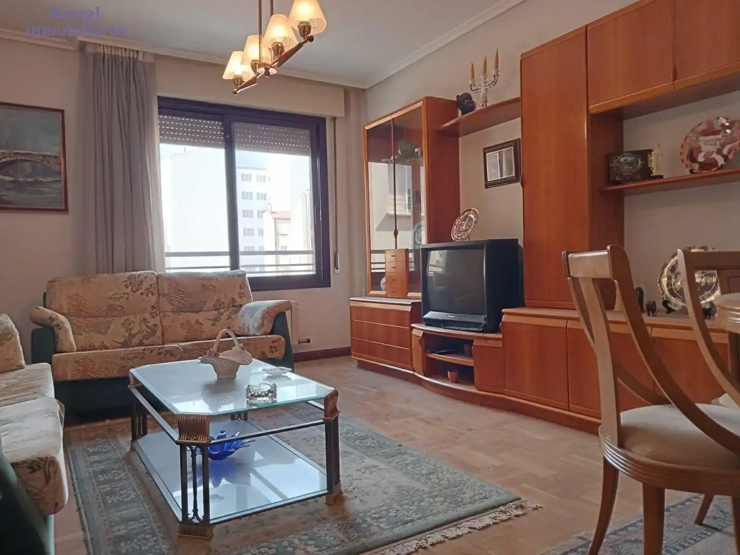 Sala d'estar de Pis en venda en  Logroño amb Calefacció, Jardí privat i Terrassa