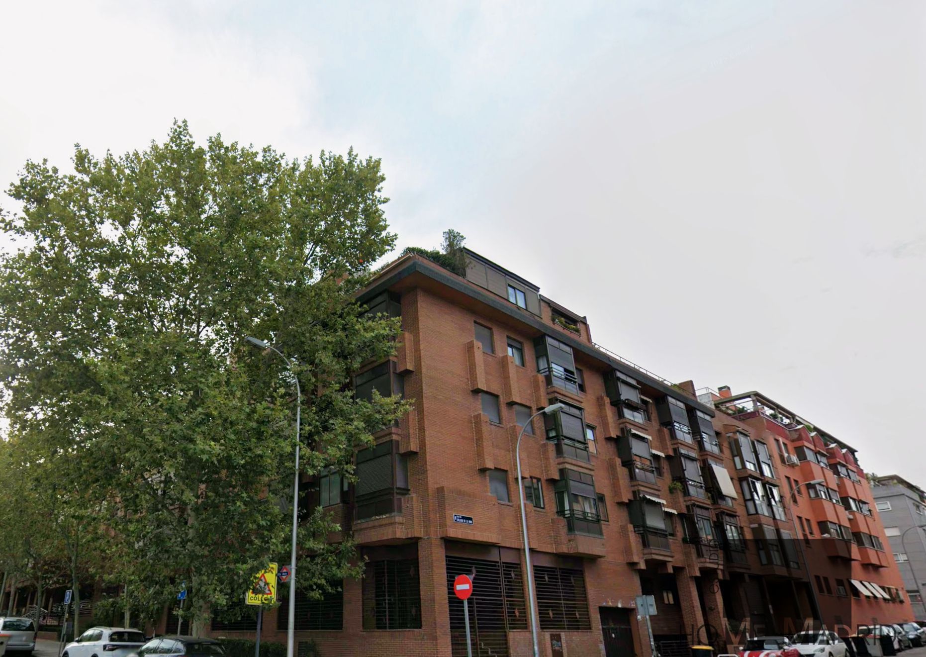 Exterior view of Garage for sale in  Madrid Capital