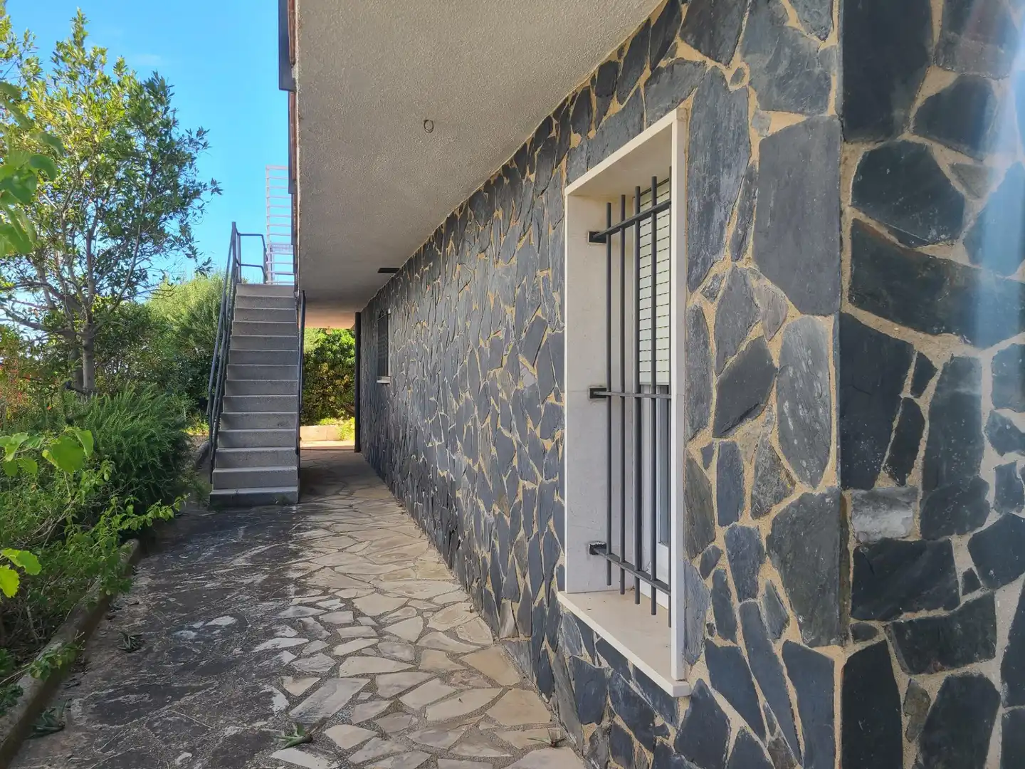 Vista exterior de Casa o xalet en venda en Llançà amb Calefacció, Terrassa i Traster