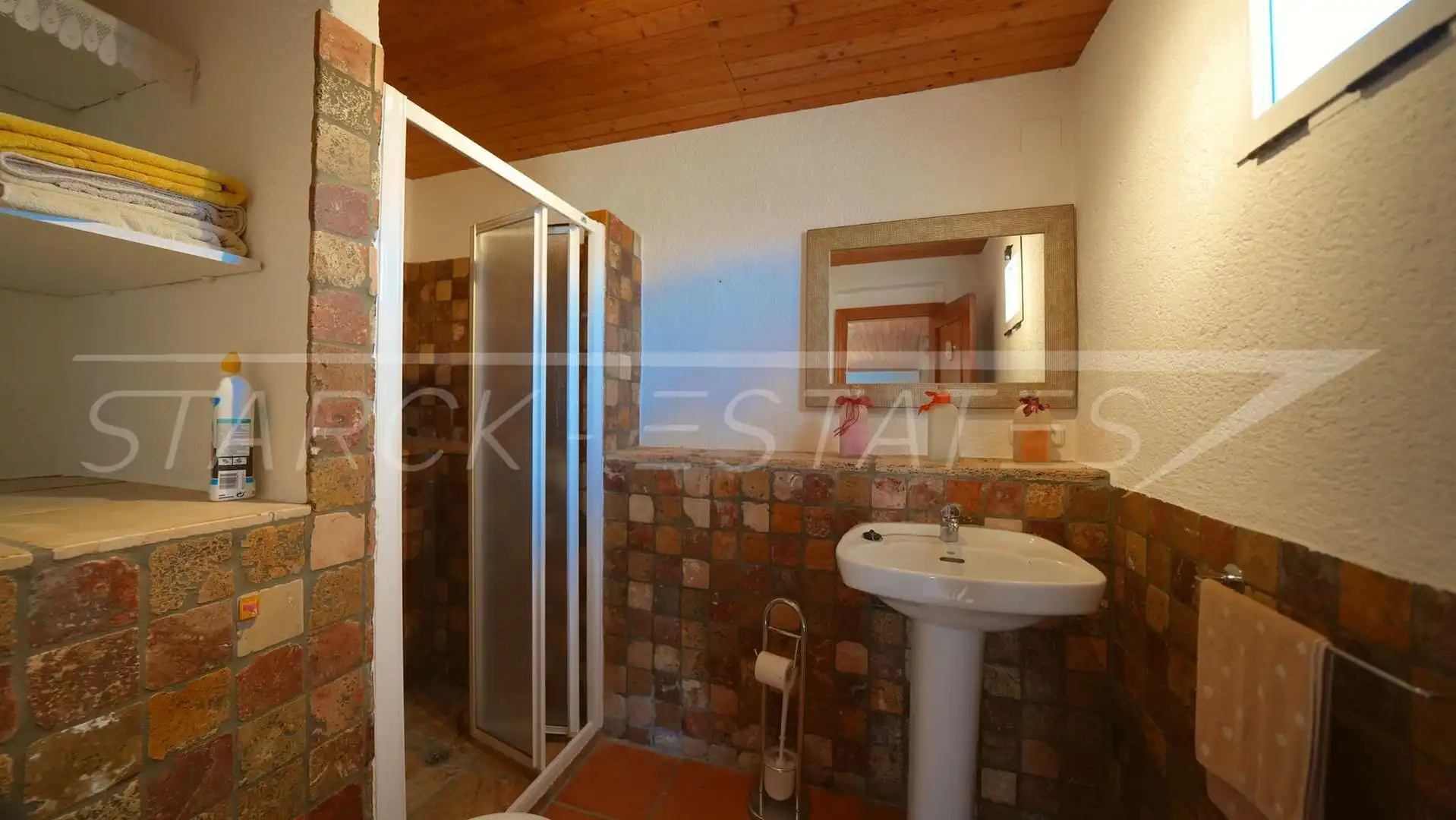 Bany de Casa o xalet en venda en Oliva amb Aire condicionat, Jardí privat i Piscina