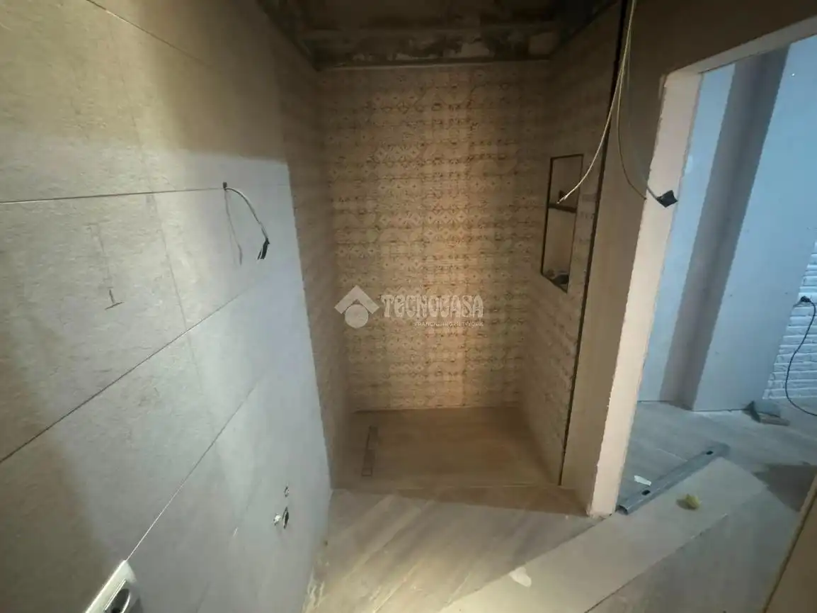 Bany de Casa adosada en venda en Badajoz