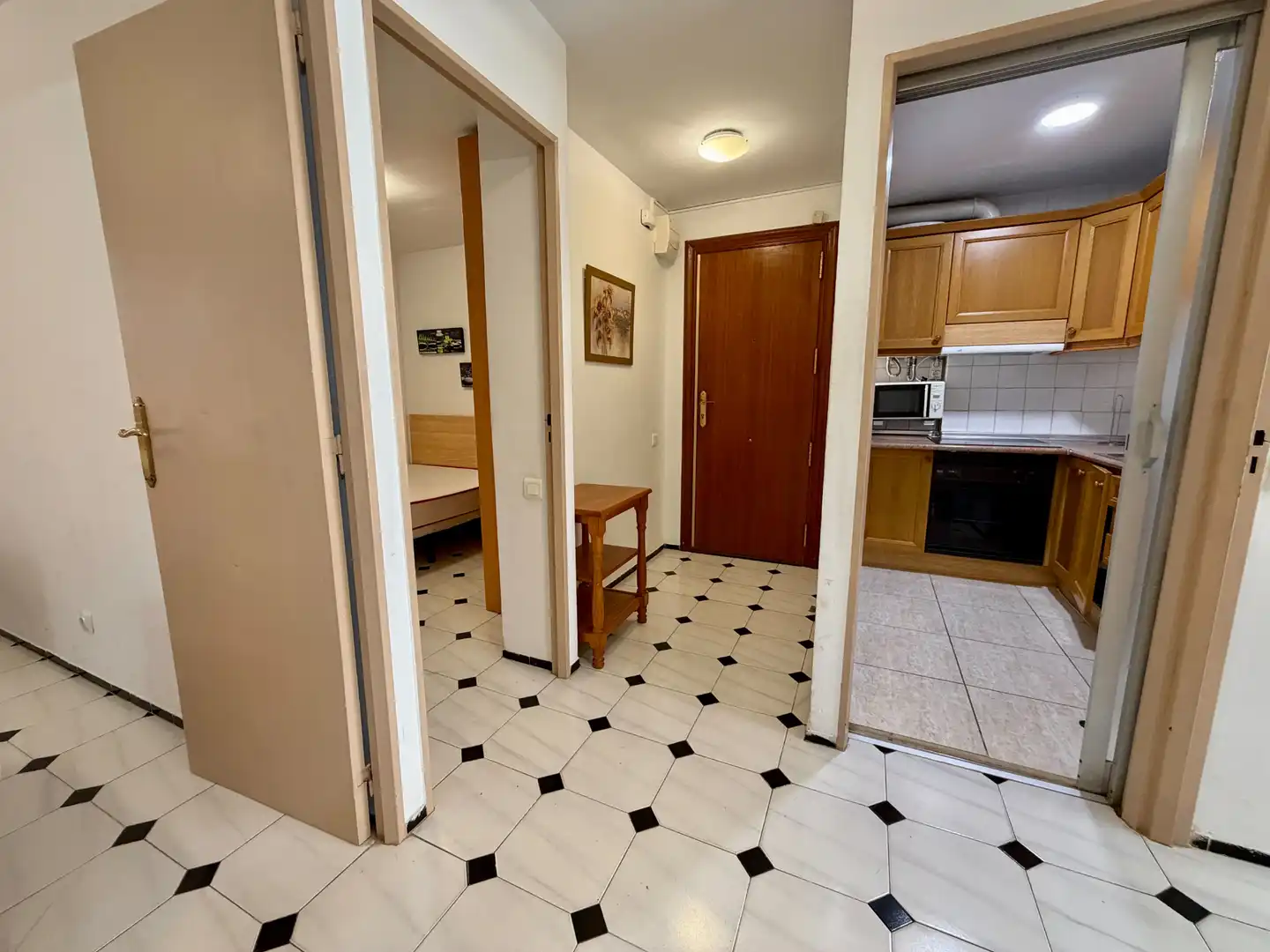 Wohnung zum Verkauf in Benidorm mit Terrasse, Möbliert und Gemeinschaftspool