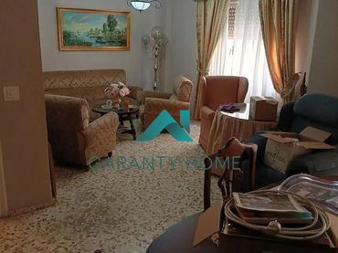 Appartamento con balcone in vendita a Centro