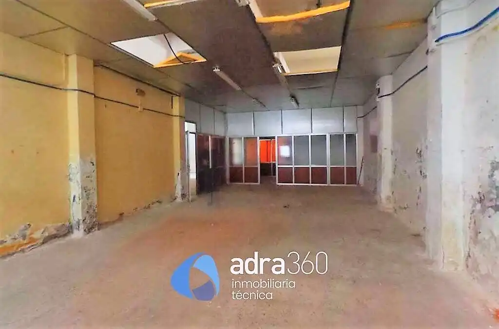 Local comercial en venta en Vélez de Guevara, imagen 5