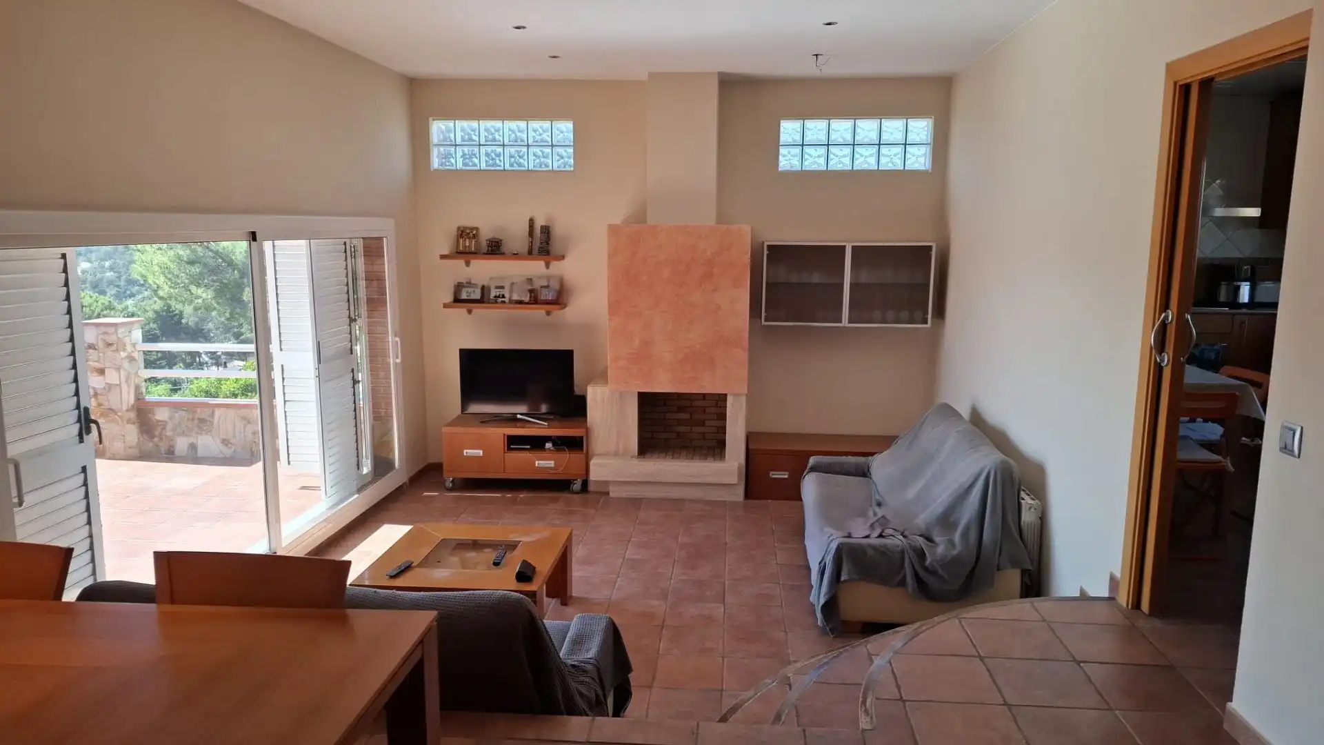 Sala de estar de Casa o chalet en venta en Olesa de Bonesvalls con Calefacción, Terraza y Trastero