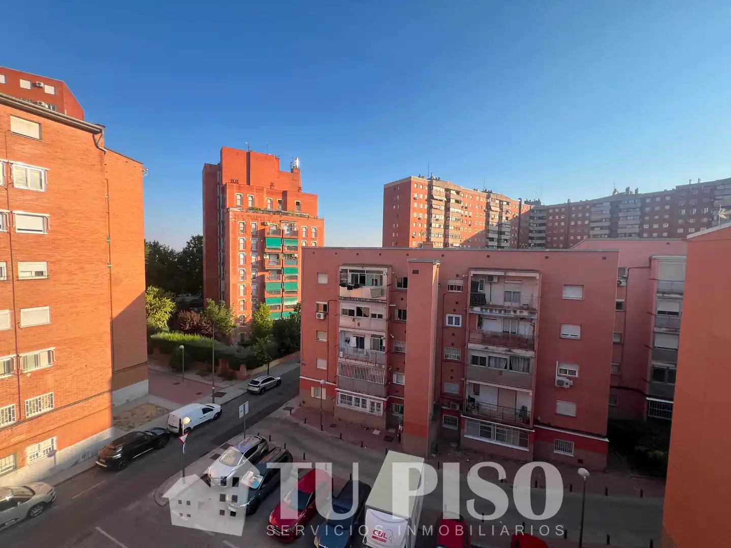 Vista exterior de Pis en venda en Madrid amb Aire condicionat, Calefacció i Terrassa