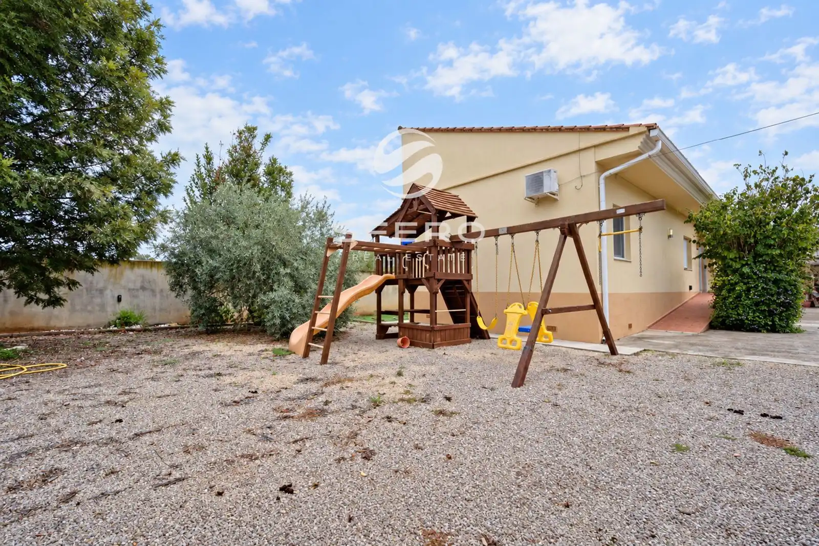 Exterior view of Houses for sale in Canals, Valencia